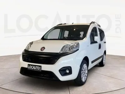 Usata Fiat Qubo Lounge 69 CV (50 kW) 2018 Bianco Monovolume