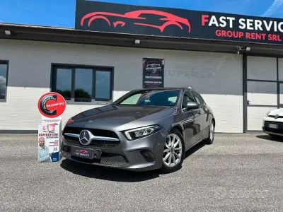 Usata Mercedes A180 116 CV (85 kW) 2019 Grigio Berlina