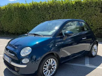 Usado Fiat 500 Lounge 95 CV (69 kW) 2015 Azul Berlina