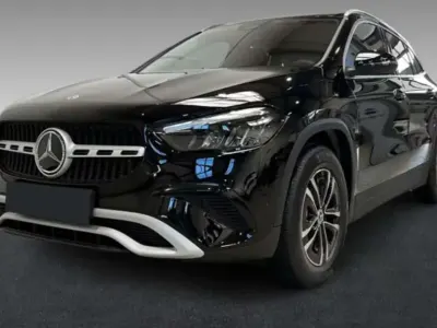 Usata Mercedes GLA200 Advanced Plus 150 CV (110 kW) 2025 Nero SUV