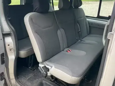 Usata Opel Vivaro 2011 Grigio Monovolume