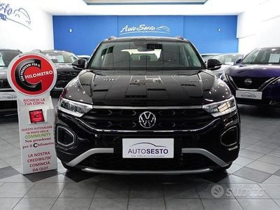 Usata VW T-Roc Life 150 CV (110 kW) 2024 Nero SUV