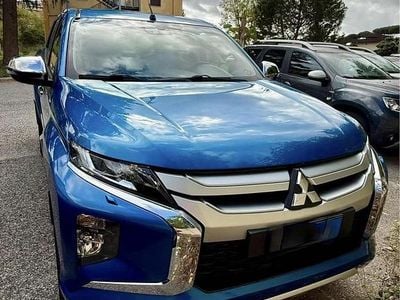 Usata Mitsubishi L200 150 CV (110 kW) 2021 Blu Pick-up