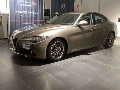 Usata Alfa Romeo Giulia Super 150 CV (110 kW) 2017 Grigio Berlina