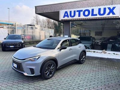 Nuova Lexus LBX 91 CV (66 kW) 2026 Cemetite grey met SUV
