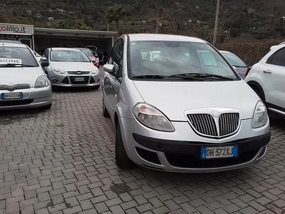 Usata Lancia Musa 69 CV (50 kW) 2007 Grigio Monovolume