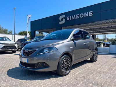 Usata Lancia Ypsilon Gold 69 CV (50 kW) 2023 Grigio Utilitaria