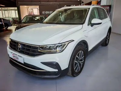 Usata VW Tiguan Life 150 CV (110 kW) 2022 Bianco SUV