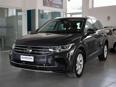 Usata VW Tiguan Elegance 150 CV (110 kW) 2022 Grigio / gray SUV