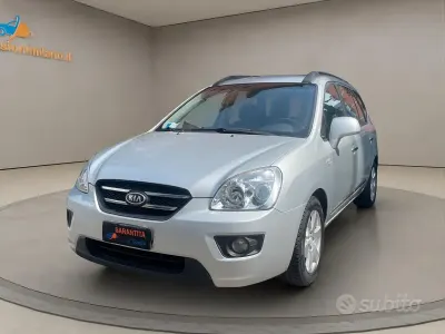 Begagnad Kia Carens