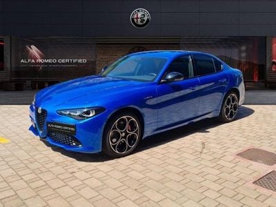 Nuova Alfa Romeo Giulia Veloce 210 CV (154 kW) 2025 Blu Berlina