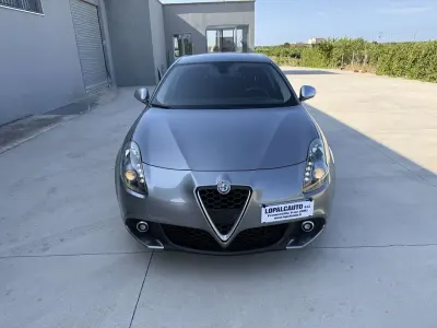 Usata Alfa Romeo Giulietta Super 120 CV (88 kW) 2017 Grigio Utilitaria