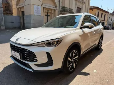 Usata MG ZS Luxury 102 CV (75 kW) 2025 Bianco SUV