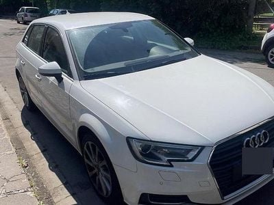 Usata Audi A3 Design 116 CV (85 kW) 2017 Bianco Berlina