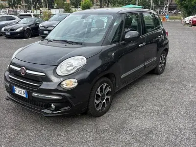 Begagnad Fiat 500L Lounge 95 HK (69 kW) 2018 Svart Minibuss