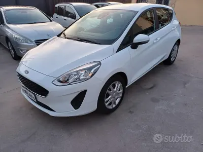 Usata Ford Fiesta 75 CV (55 kW) 2022 Bianco Utilitaria