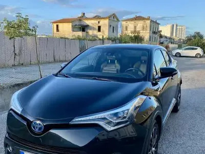 Usata Toyota C-HR