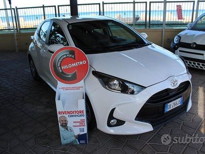 Usata Toyota Yaris Trend 72 CV (52 kW) 2022 Bianco Berlina