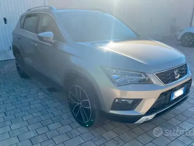 Usata Seat Ateca 4Drive 150 CV (110 kW) 2016 Grigio SUV