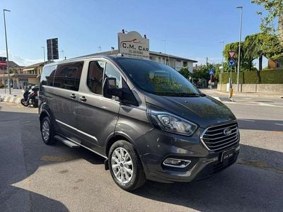 Usata Ford Tourneo Custom 131 CV (96 kW) 2021 Grigio Furgone