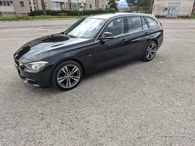 Usata BMW 318 Sport Line 2013 Nero Station wagon