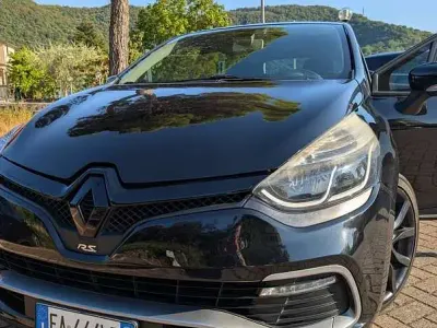 Usata Renault Clio IV R.S. 200 CV (147 kW) 2015 Berlina