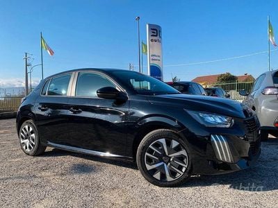 Nero Usata 2024 Peugeot 208 Active Utilitaria | 16.900 € (Buon prezzo)