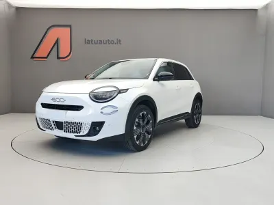 Usata Fiat 600 La Prima 101 CV (74 kW) 2025 Bianco gelato SUV