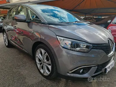 Usata Renault Scénic IV 110 CV (80 kW) 2018 Grigio Monovolume