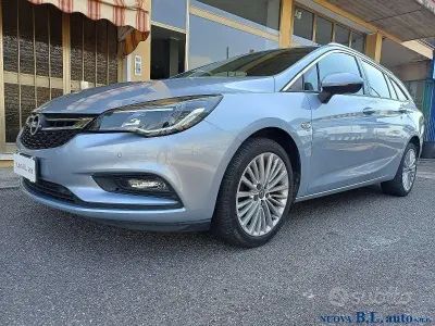 Usata Opel Astra Innovation 110 CV (80 kW) 2018 Bianco Station wagon