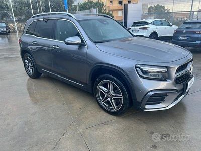 Usata Mercedes GLB200 AMG Line Premium Plus 150 CV (110 kW) 2024 Grigio SUV