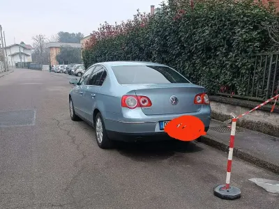 Käytetty VW Passat 116 HP (85 kW) 2007 Sininen Sedan