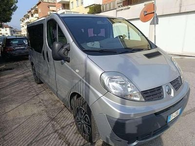 Usata Renault Trafic 114 CV (83 kW) 2013 Argento Monovolume