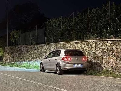 Usata VW Golf VII Highline 105 CV (77 kW) 2012 Berlina