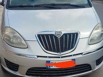 Usata Lancia Musa 69 CV (50 kW) 2009 Grigio Monovolume