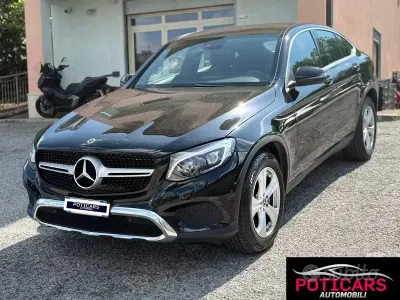 Usata Mercedes GLC250 204 CV (150 kW) 2019 Nero SUV