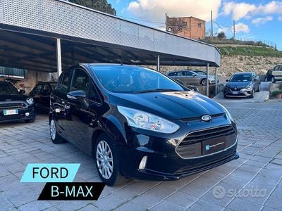 Usata Ford B-MAX 74 CV (54 kW) 2014 Nero Monovolume