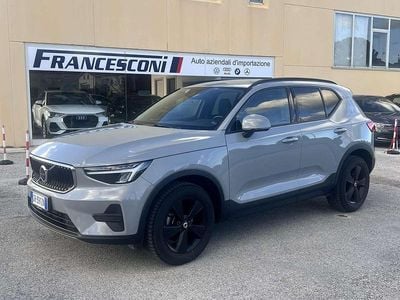 Usata Volvo XC40 129 CV (94 kW) 2024 Grigio SUV
