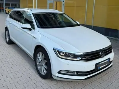 Usata VW Passat Highline 190 CV (139 kW) 2018 Bianco Station wagon