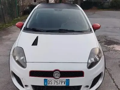 Usata Fiat Grande Punto 120 CV (88 kW) 2008 Bianco Utilitaria