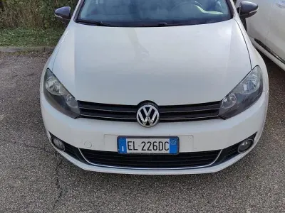 Usata VW Golf VII Highline 105 CV (77 kW) 2012 Bianco Berlina