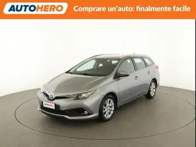 Usata Toyota Auris Hybrid Active 99 CV (72 kW) 2016 Argento Station wagon