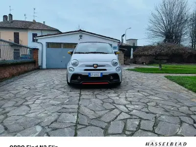 Usata Abarth 695C Turismo 180 CV (132 kW) 2024 Grigio Cabrio