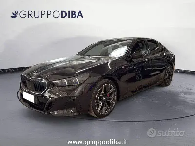 Usata BMW 520 Efficient Dynamics 197 CV (144 kW) 2025 Nero Berlina