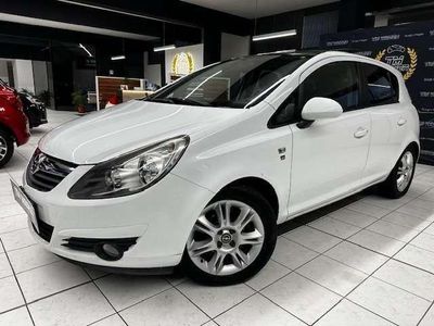 usata Opel Corsa 5p 1.2 85cv *NEOPATENTATI / TETTO PANORAMICO *