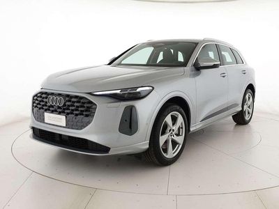 Nuova Audi Q5 Advanced 204 CV (150 kW) 2026 Argento fioretto metallizzato SUV