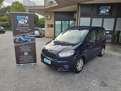 Usata Ford Tourneo Courier 100 CV (73 kW) 2016 Blu Monovolume