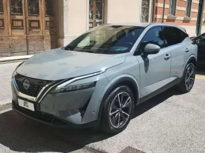 Usata Nissan Qashqai Tekna 158 CV (116 kW) 2023 Grigio SUV