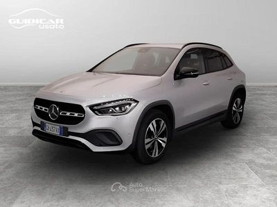 Usata Mercedes GLA200 163 CV (119 kW) 2020 Argento SUV