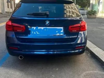 Usata BMW 318 150 CV (110 kW) 2018 Blu Station wagon